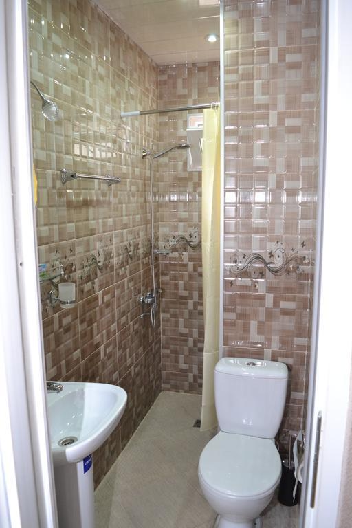 Guest House Beautiful Tbilisi On Khidistavi Street Bagian luar foto